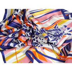 SILK SCARF GIRAFFE